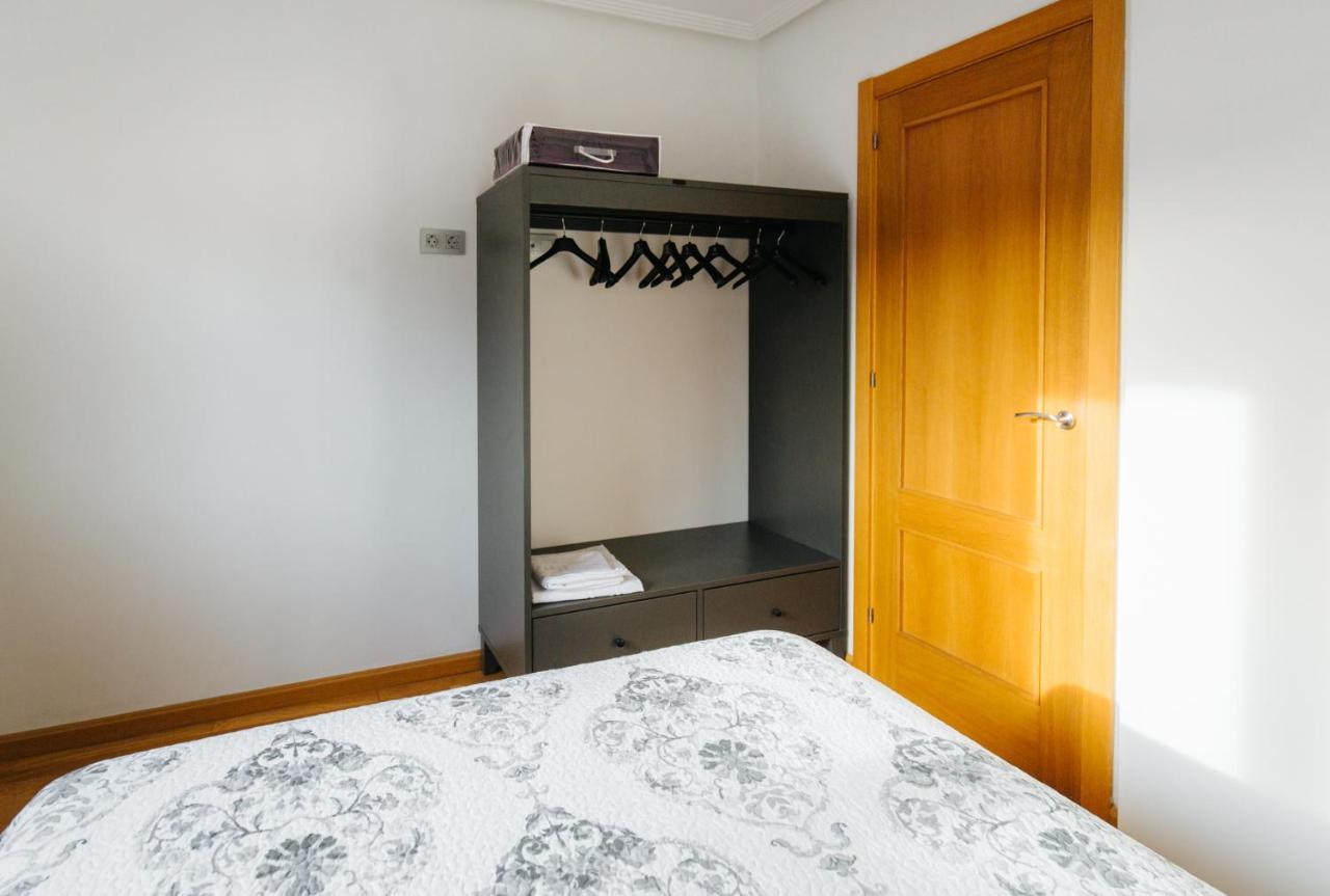Apartamento MyM2 Gijon Bagian luar foto