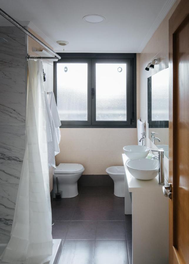 Apartamento MyM2 Gijon Bagian luar foto